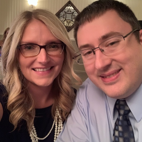 Meet your Posher, Amanda - Picture 1 of 1